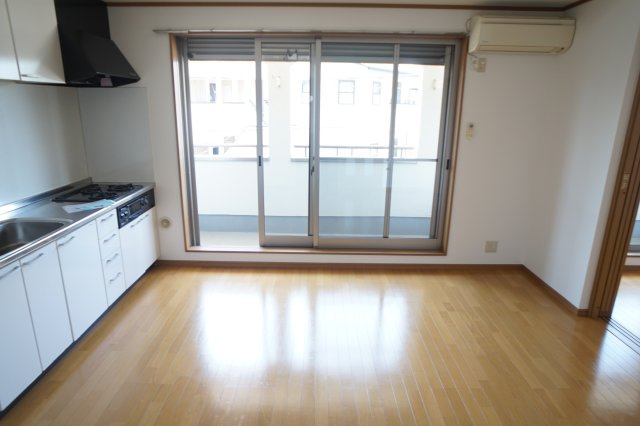 蔵屋マンション第四の居間・リビング