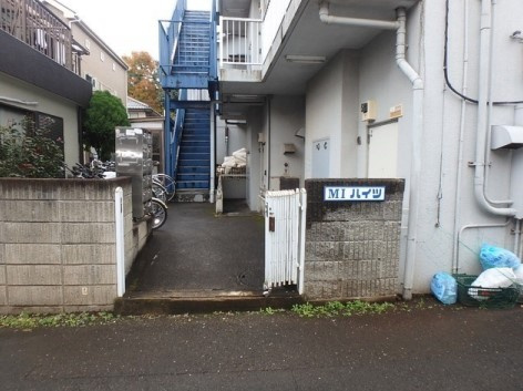 小平MIハイツのエントランス