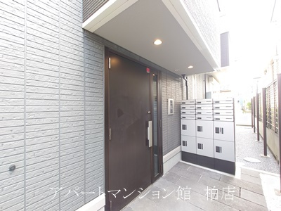 エルム柏のエントランス