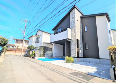 【外観パース】 | Style 長後１期 新築１棟 | シンプルでモダンスタイリッシュ！幅広い世代に馴染む確かなデザインがとってもCOOL！(*'▽')自然と住宅街にマッチした素敵な外観です。