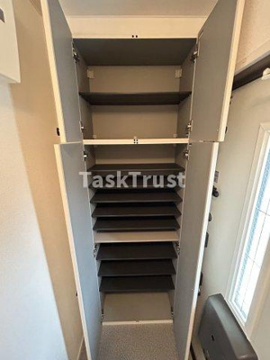 【玄関】 | カーサフェリーチェ　B