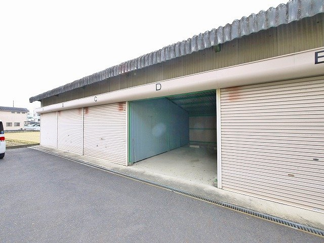 前栽町倉庫（駒ノ口ガレージ）