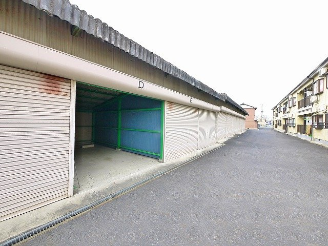 前栽町倉庫（駒ノ口ガレージ）