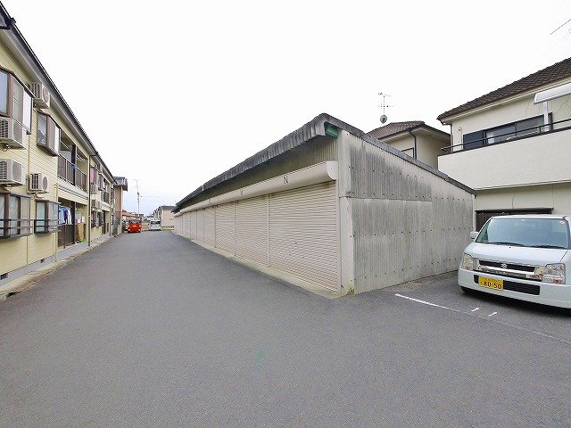 前栽町倉庫（駒ノ口ガレージ）