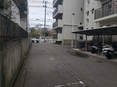 【駐車場】 | 大沢マンション | 敷地内駐車場☆神戸市垂水区　大沢マンション☆