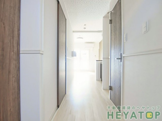 【内装】 | キッチンスペース（同仕様写真）