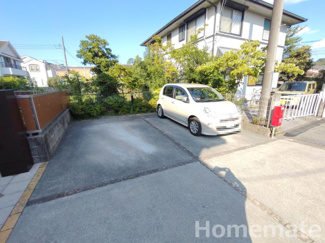 【駐車場】