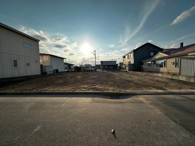 【前面道路含む現地写真】 | 北見市中ノ島町土地