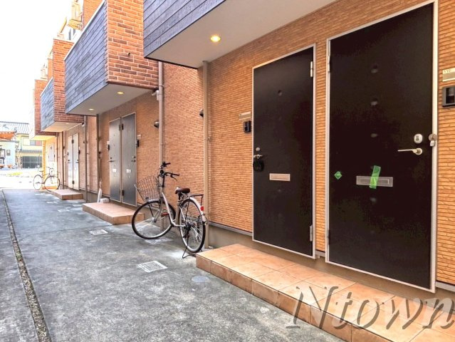【エントランス】 | メゾン生駒町