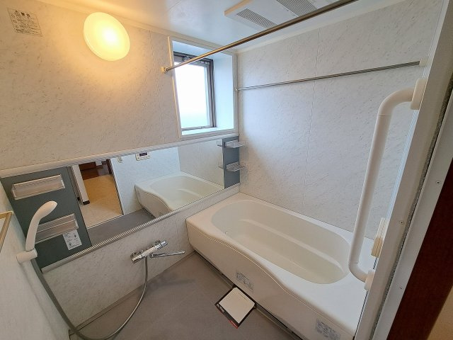 アイエフコート西宮の浴室