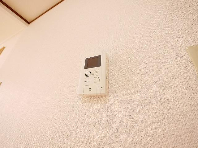 アメニティ前栽２号館のセキュリティ|モニター付きインターホン
