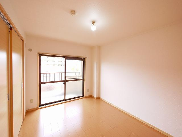 アメニティ前栽２号館の寝室|落ち着いて過ごせるお部屋なので、寝室にいかがでしょうか