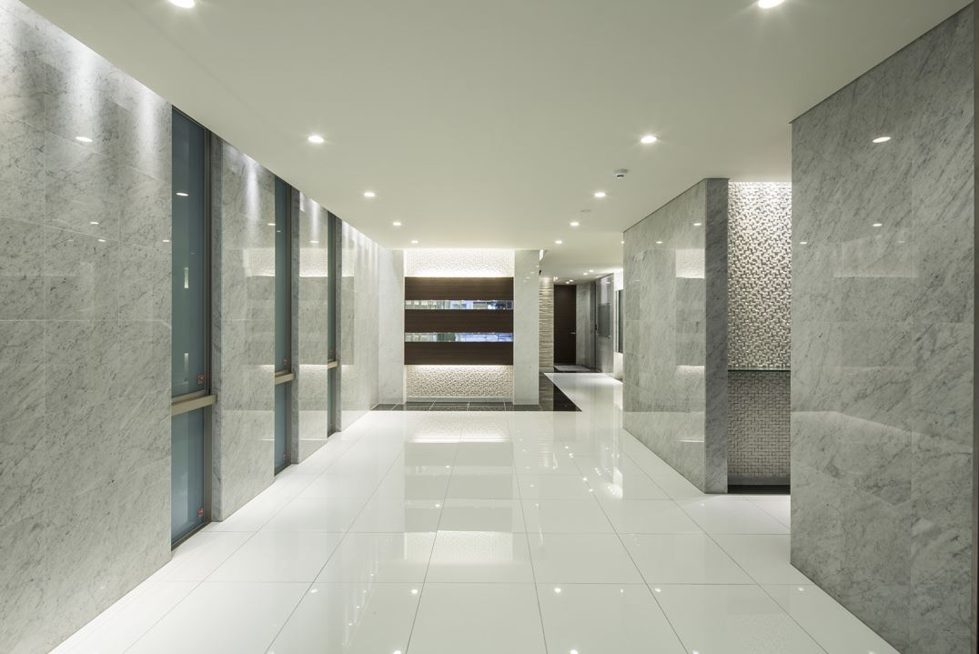 サヴォイ博多スーペリア　6階のエントランス