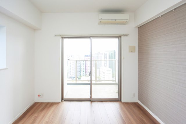 サヴォイ博多スーペリア　6階の居間・リビング|別号室のものです。現状優先となります。