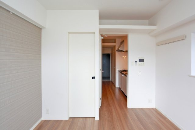 サヴォイ博多スーペリア　6階の居間・リビング|別号室のものです。現状優先となります。