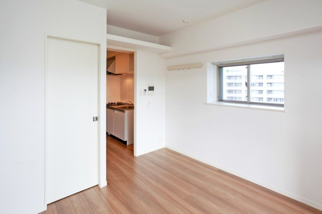 サヴォイ博多スーペリア　6階の居間・リビング|別号室のものです。現状優先となります。