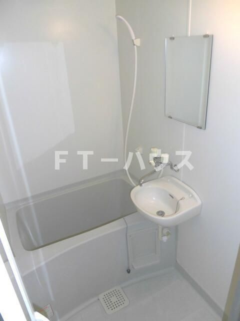 シャンブル・ミモザの洗面所