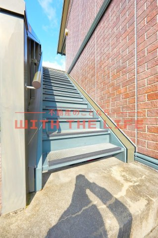 カーサオークマ【10，000円キャッシュバック対象物件】のエントランス|毎日通るロビーはこのようになっています