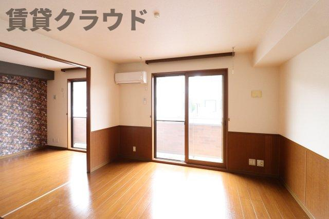 タムナスコートの居間・リビング|使いやすい居間です