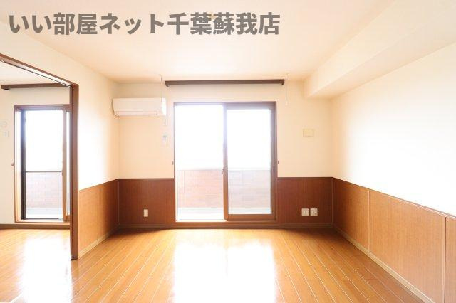 タムナスコートの居間・リビング|おしゃれなリビングです