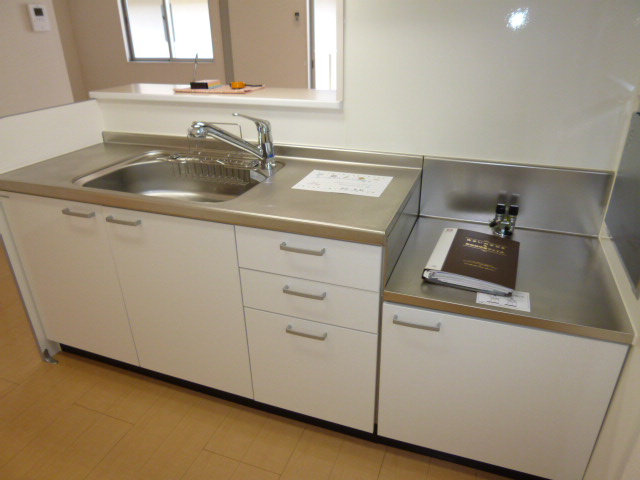 カイマナ・ヒラのキッチン|キッチン