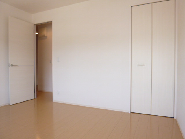 カイマナ・ヒラの洋室|洋室