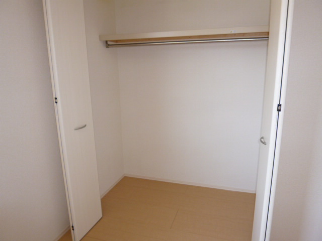 カイマナ・ヒラの収納|クローゼット