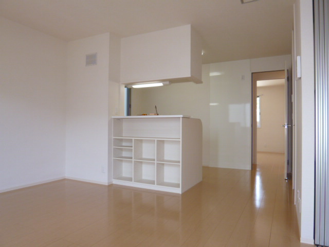 カイマナ・ヒラの居間・リビング|ダイニング