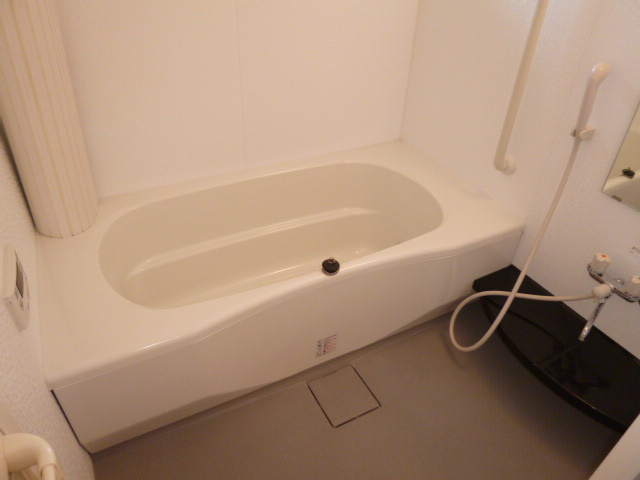 カイマナ・ヒラの浴室|１坪風呂