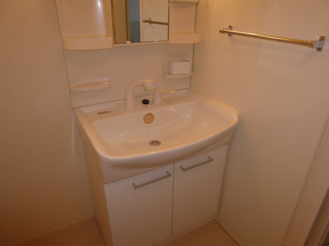 カイマナ・ヒラの独立洗面台|シャンプードレッサー