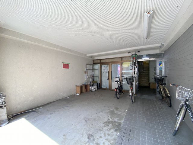 SUN十日市の玄関