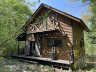 【北杜市白州町横手】森の中ににある別荘の画像