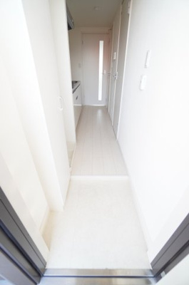 【玄関】 | リブリ・アイネ | ※同物件・同タイプの写真です。