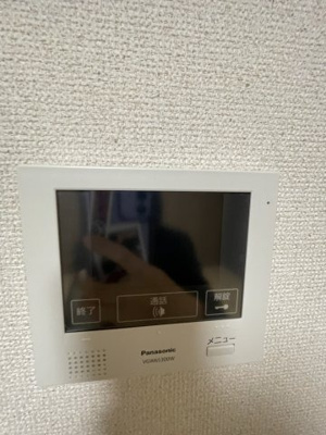 【セキュリティ】 | フジパレス東三国5番館 | モニター付きインターホンです