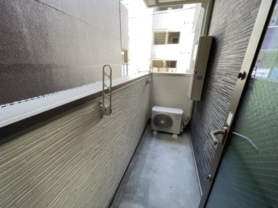 【バルコニー】 | フジパレス東三国5番館 | 外からの目が気にならないバルコニーで洗濯物が干せます