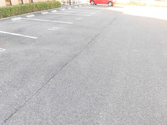 アプレシェの駐車場