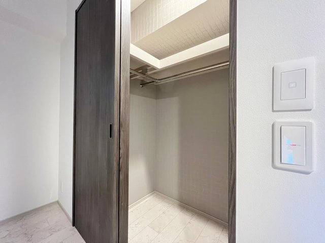 エステムプラザ南船場レジスタの収納