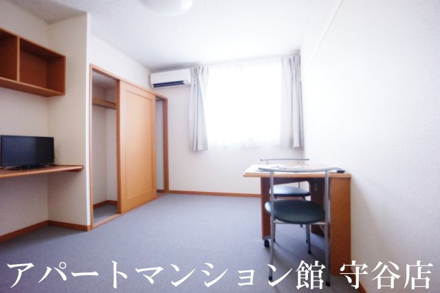 レオパレスTMおゆみ野の居間・リビング|画像3