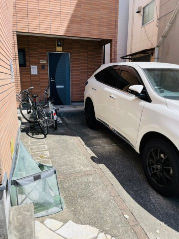 仲介手数料0円！！エランド大須の駐車場