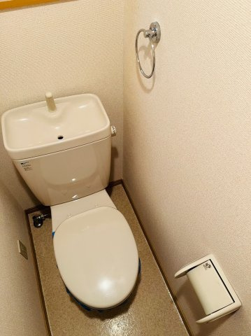 仲介手数料0円！！エランド大須のトイレ