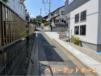 【前面道路含む現地写真】 | 前面道路