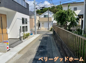 【前面道路含む現地写真】 | 前面道路