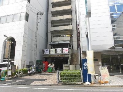 パラーティ21塚本の外観