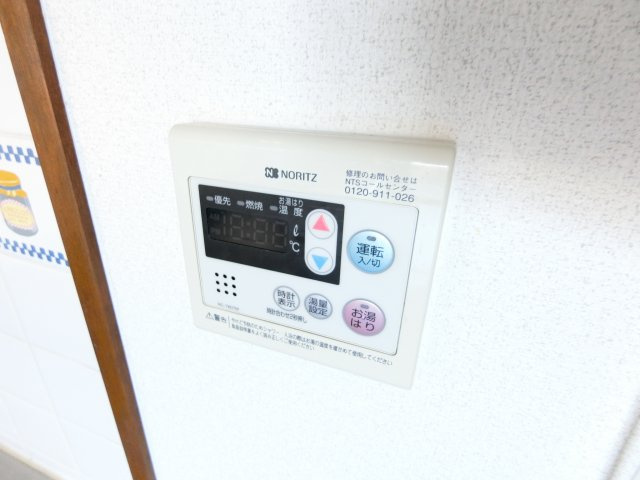 フリーディオ富田林の浴室