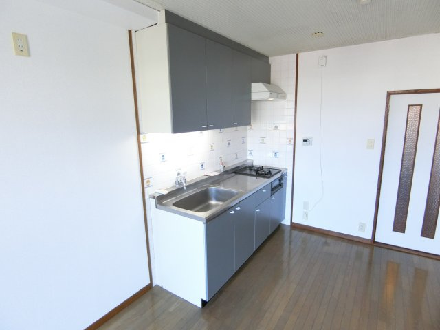 フリーディオ富田林のキッチン