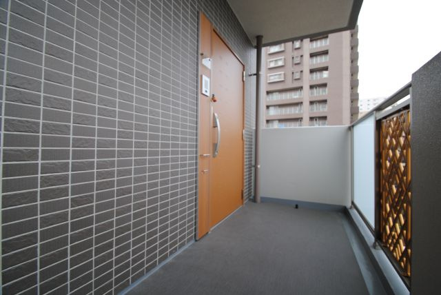 プレジデント正弥久留米駅前の玄関