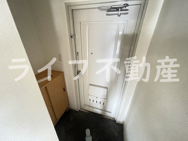 ランド雅の玄関|明るい玄関です