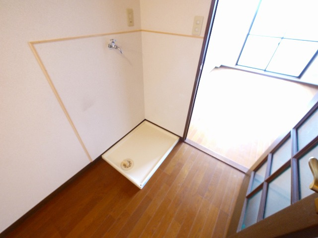 南新町ビルの設備|嬉しい室内洗濯機置き場があります。