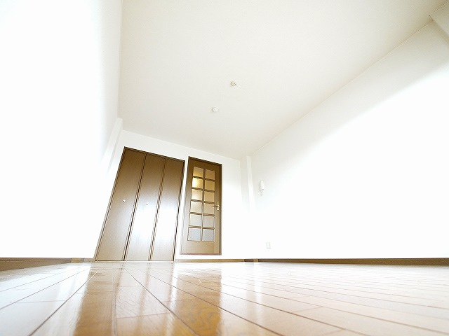 南新町ビルの洋室|ゆったりした洋室です