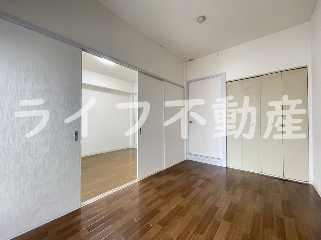 ランド雅の洋室|使い勝手のいい洋室です
